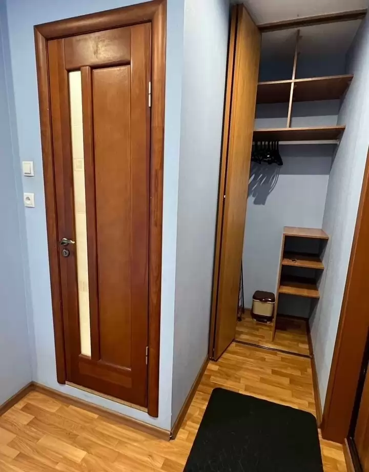 4378905-5