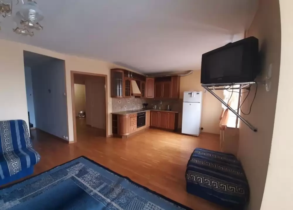 4351872-3