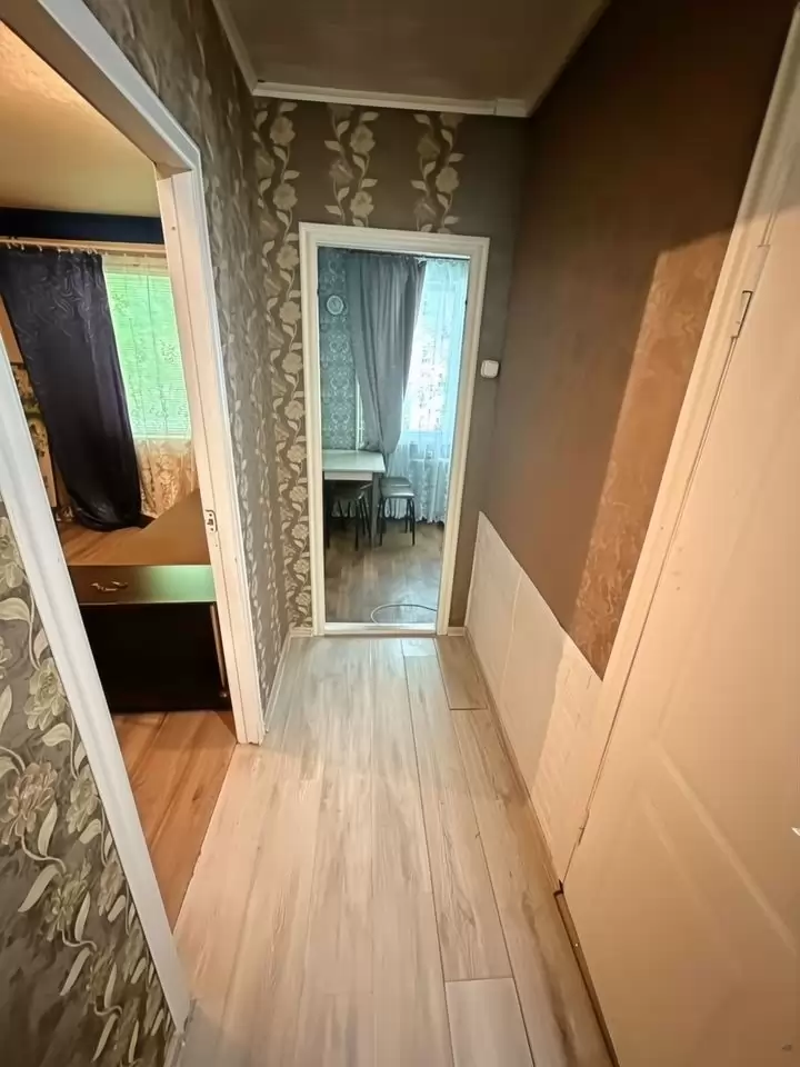 4405428-3