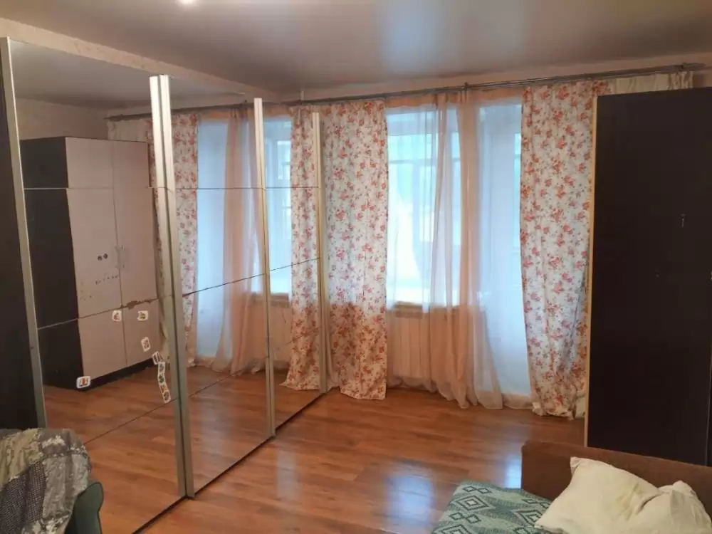 3995224-2