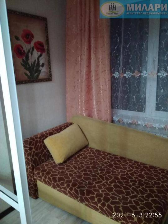 60b9b47c3210405819504c27-1