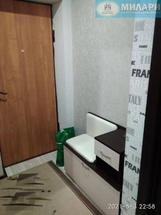 60b9b481961de6554e3a1e38-1