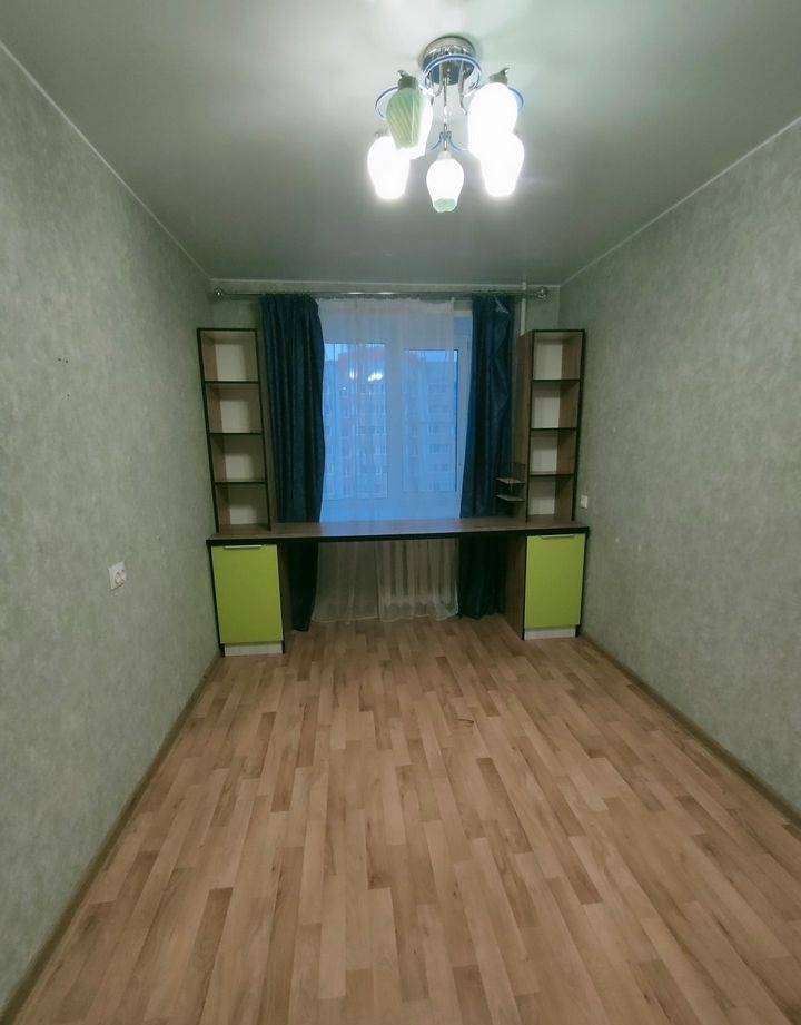 4268774-7