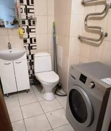 3992266-3