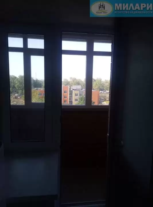 611e4664e264fd1327196d35-1