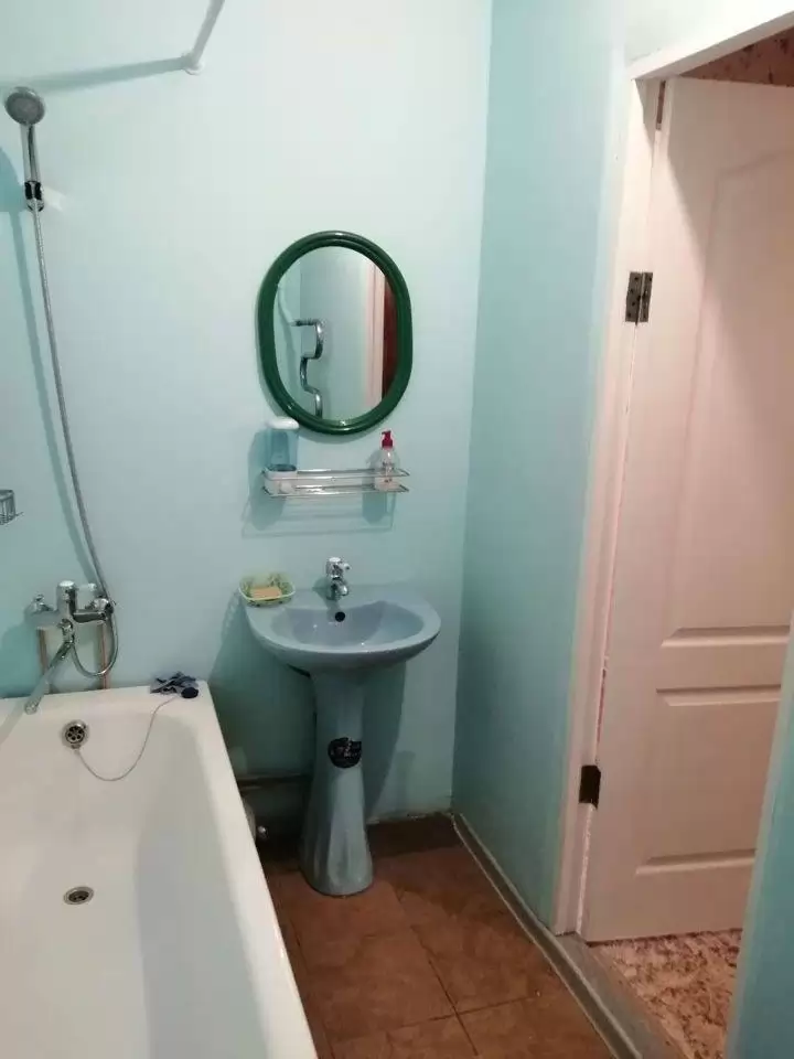 2195695-1