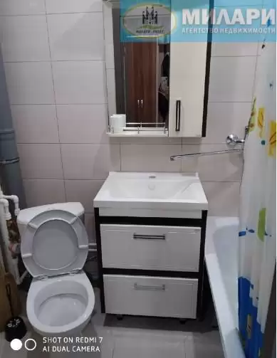 у (9)