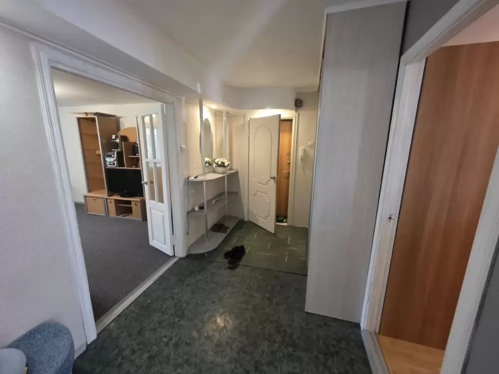 4494945-5