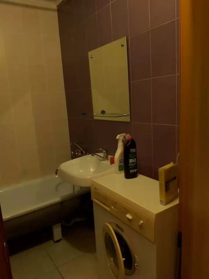 2438864-9