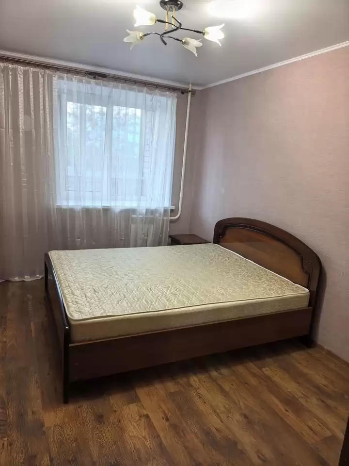 4386803-7
