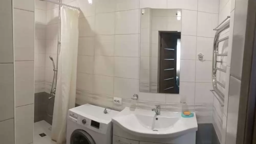 476312-3