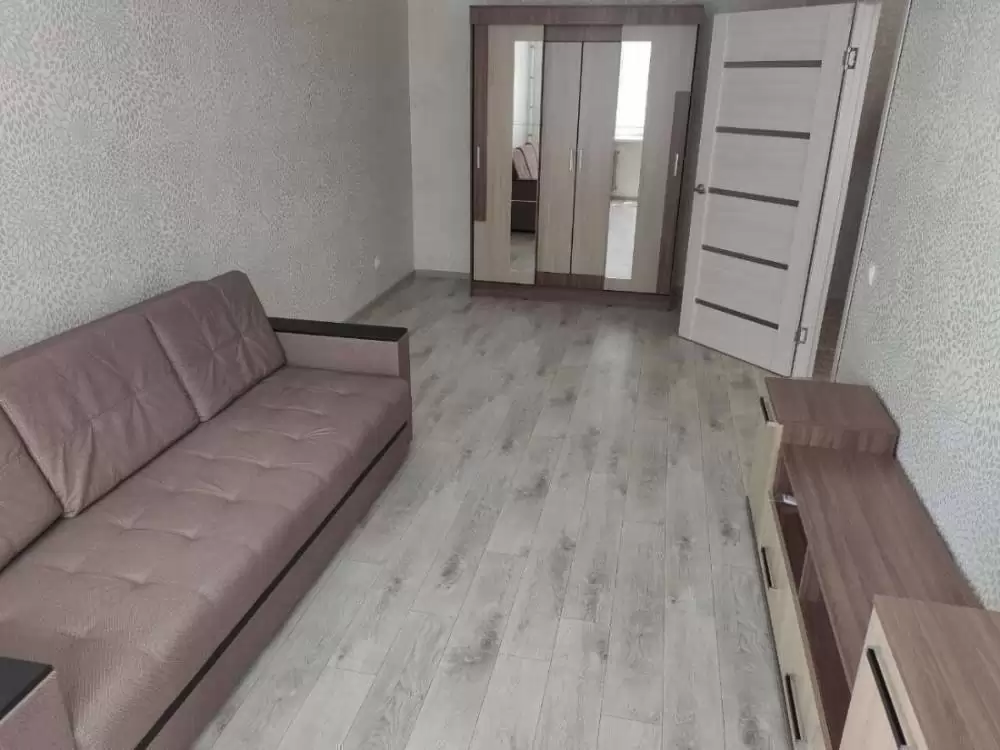 р (2)