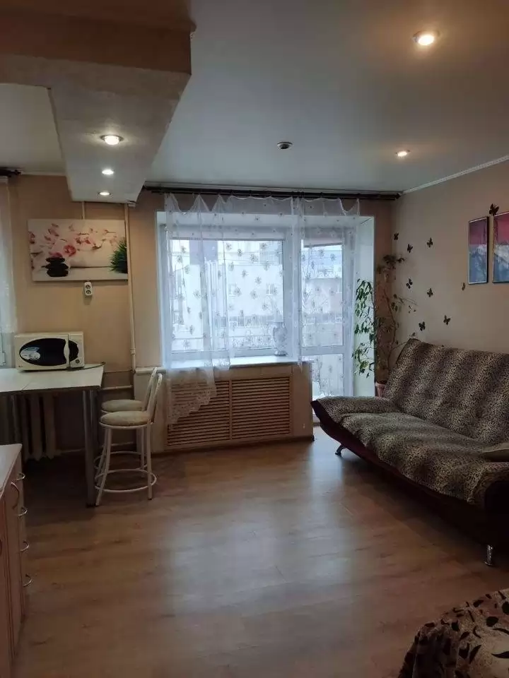 356418-5