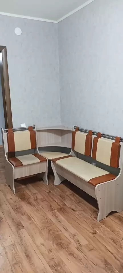 4552786-4