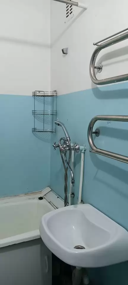 4552786-15