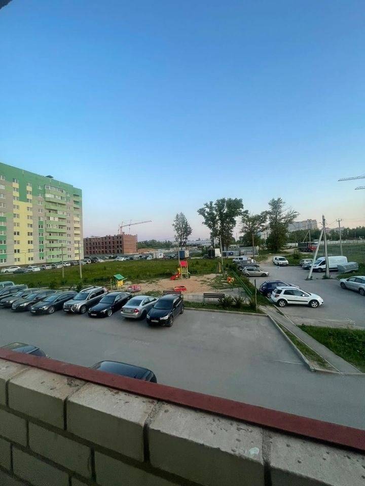 558891-6