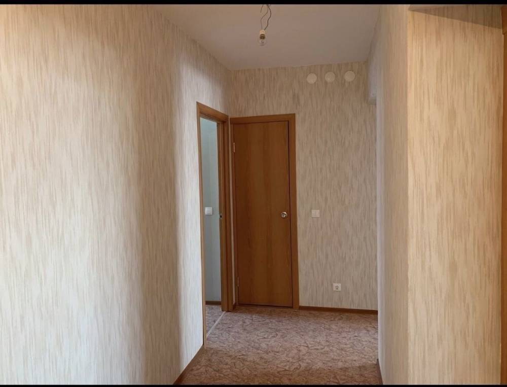 1584290-2