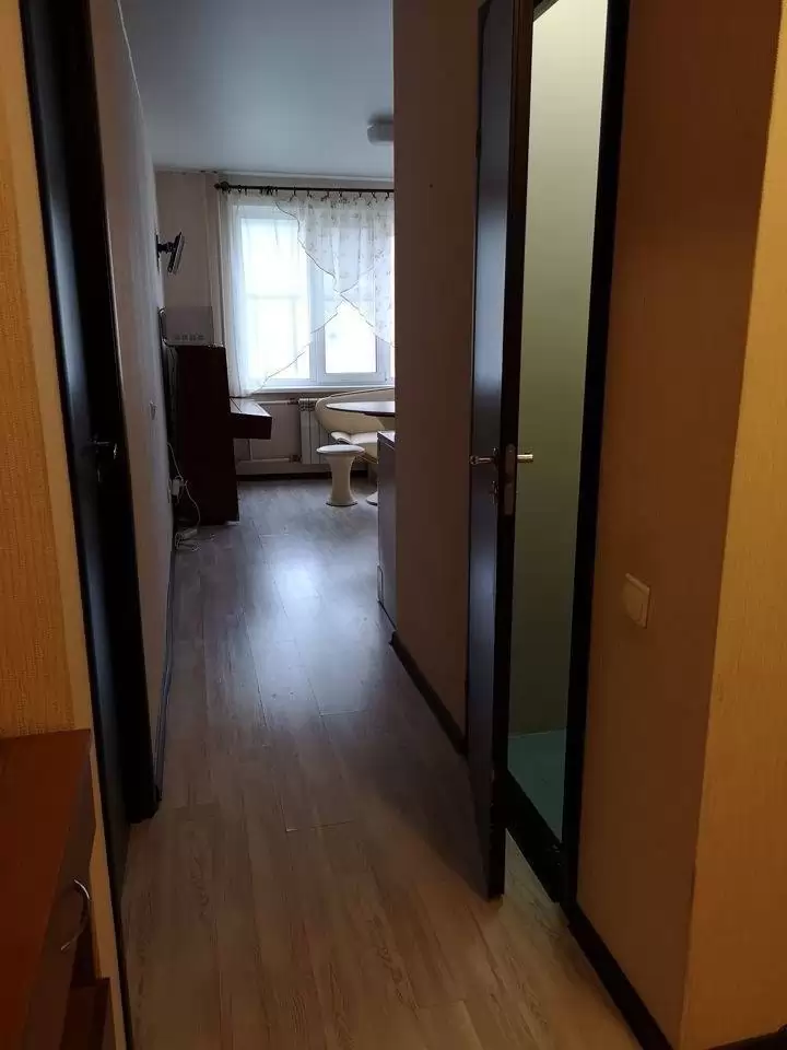 589773-4