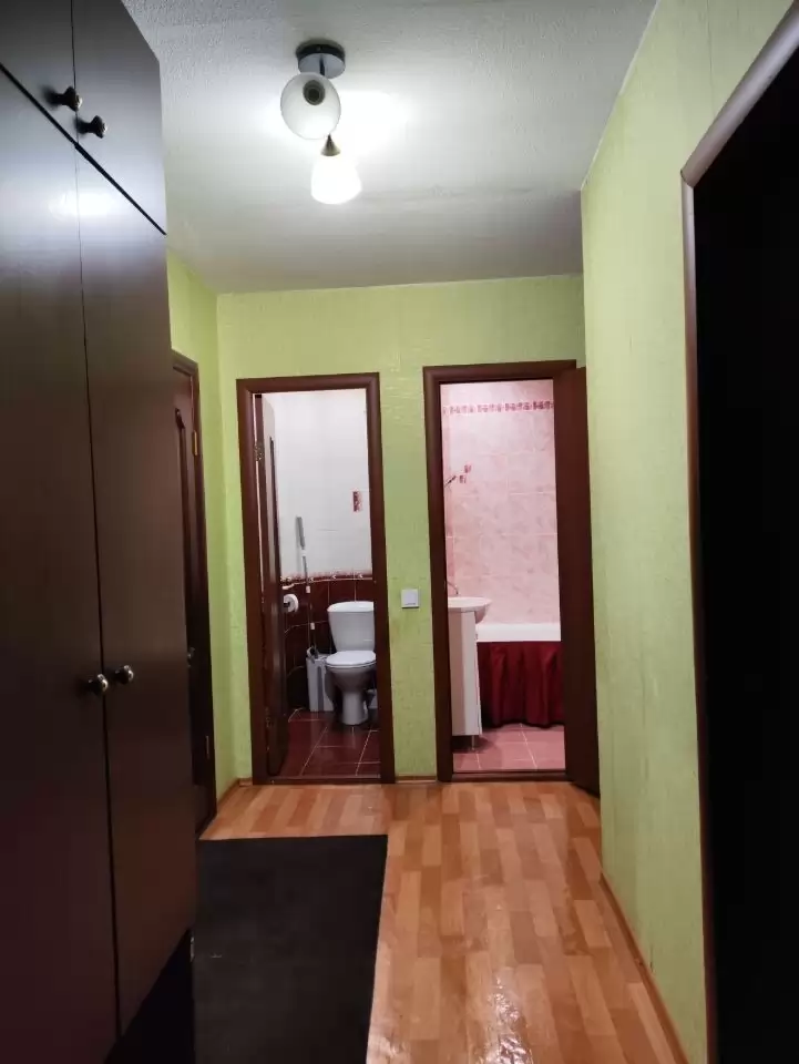 4494711-8