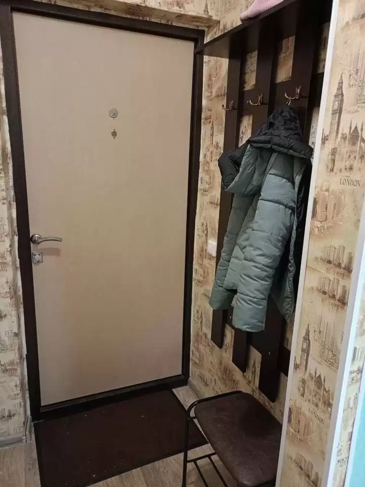 918912-8