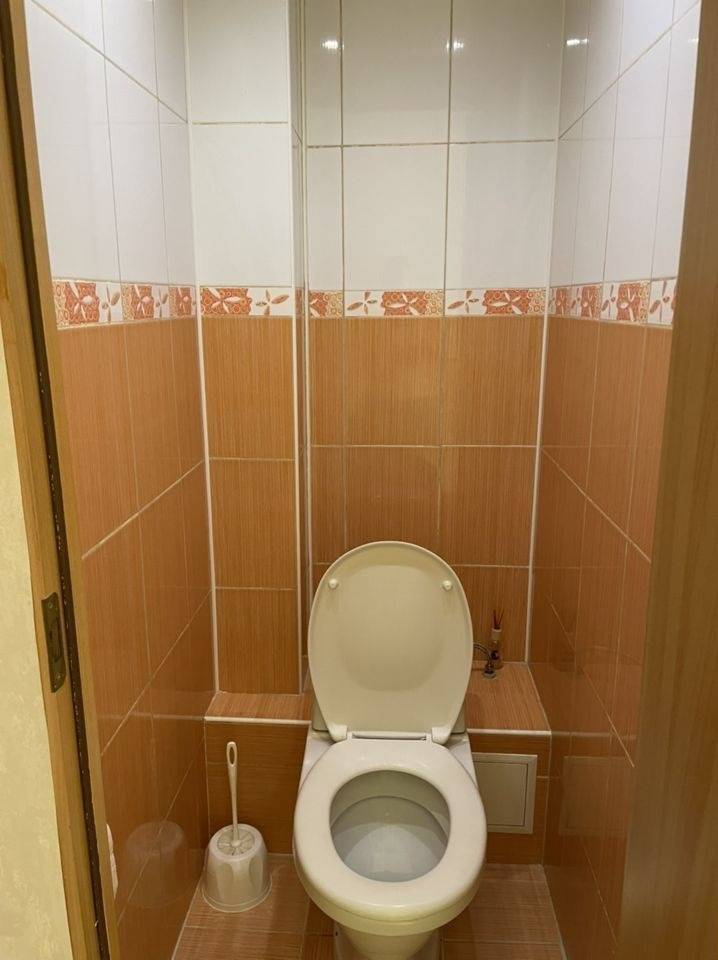 699683-8