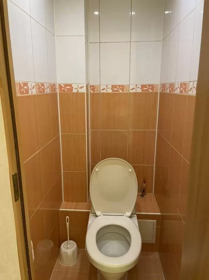 699683-8