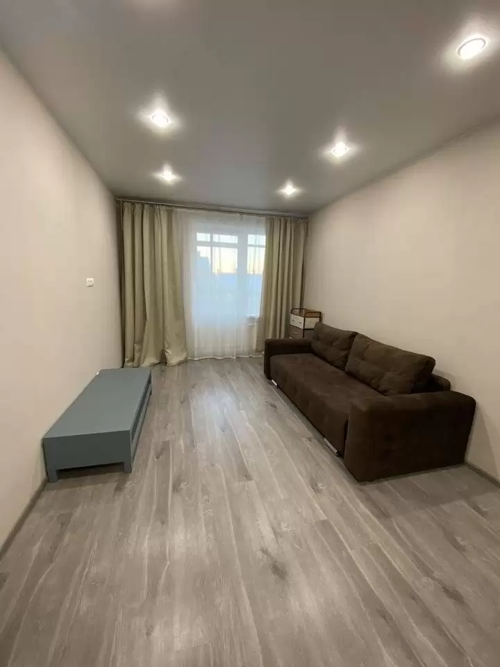 489989-4