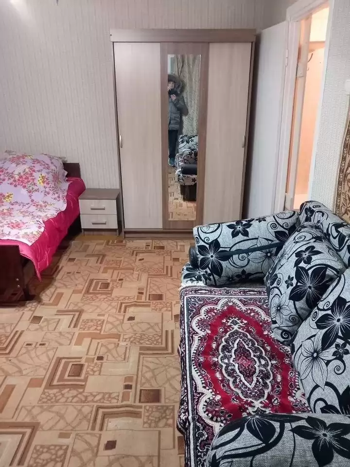 3925665-4