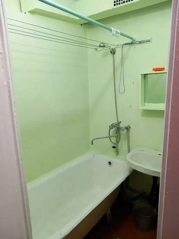 3925665-8