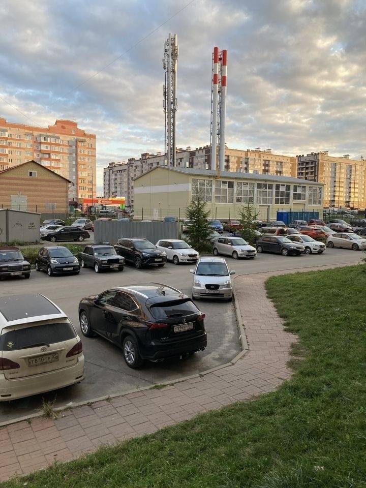 е (13)