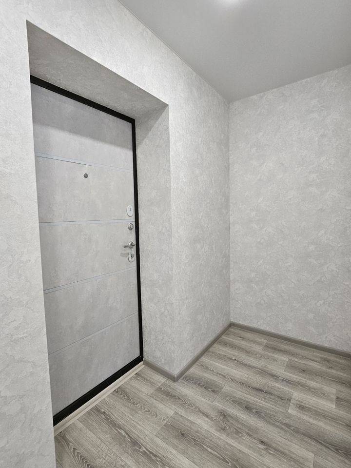 825142-7