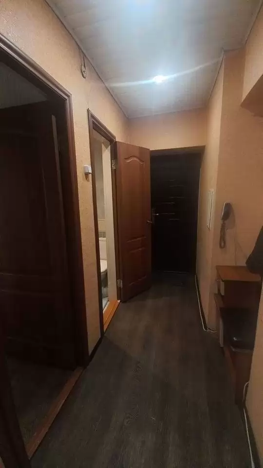 832543-4