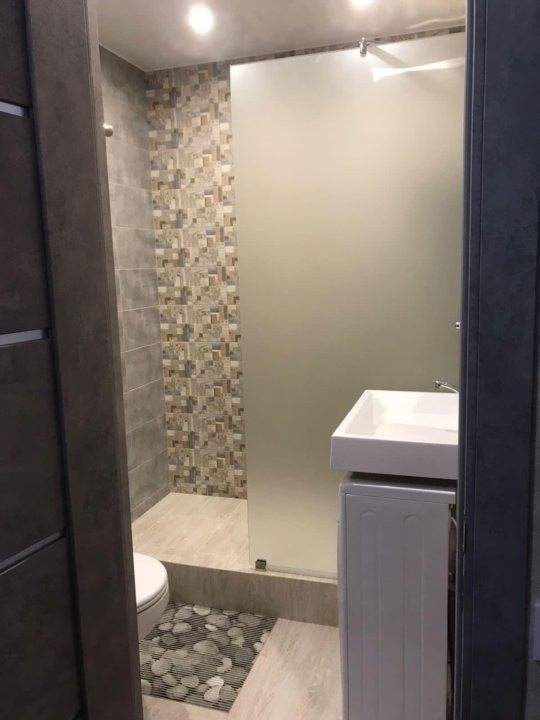 651f18fb82a35e044507378e-2