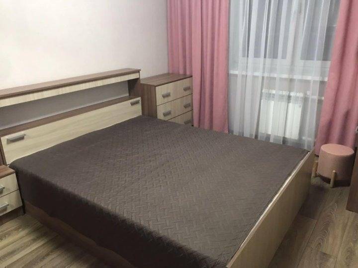 651f18c025f4df29890c8a12-2