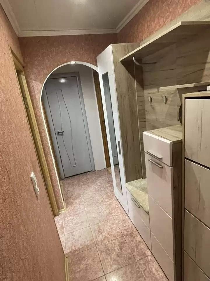 841921-17