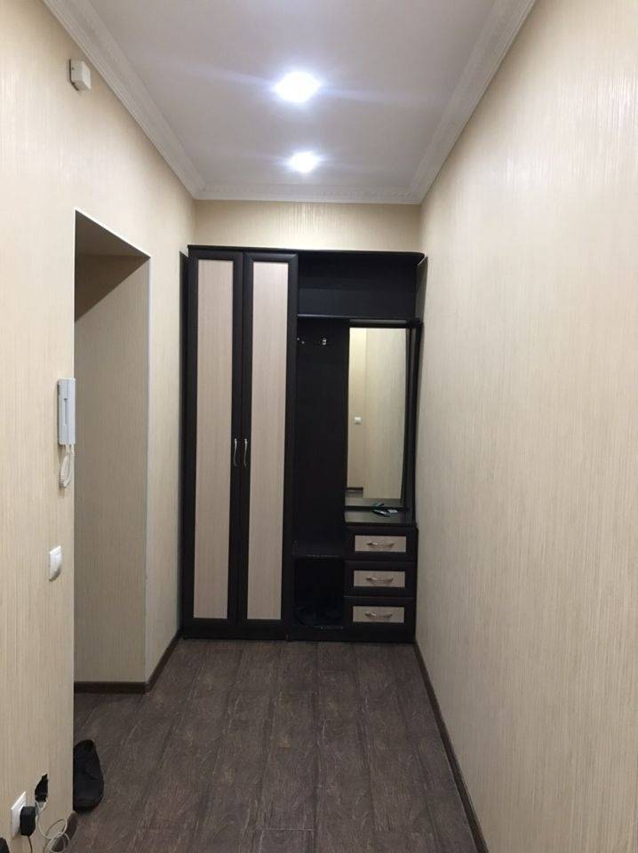 444588-5
