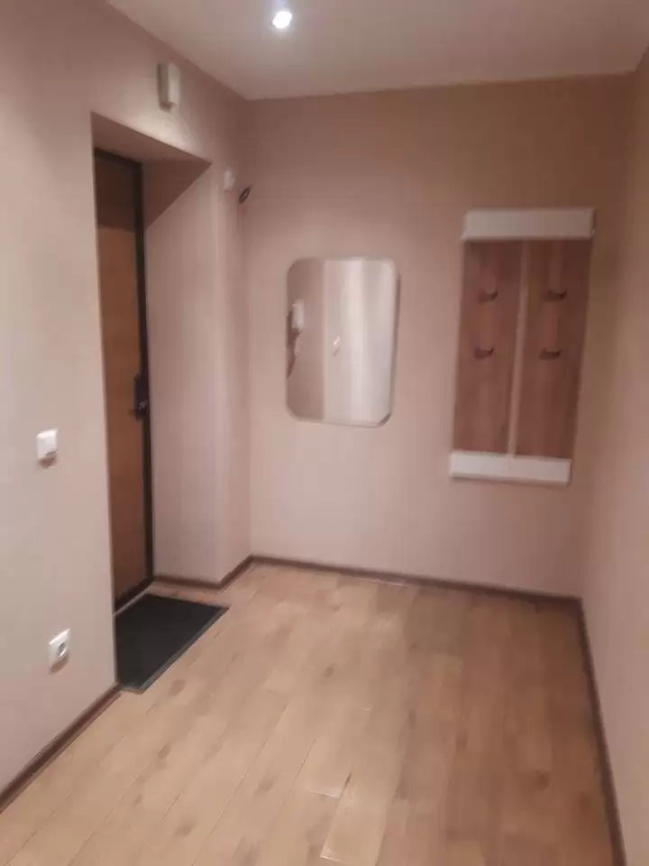 916694-8