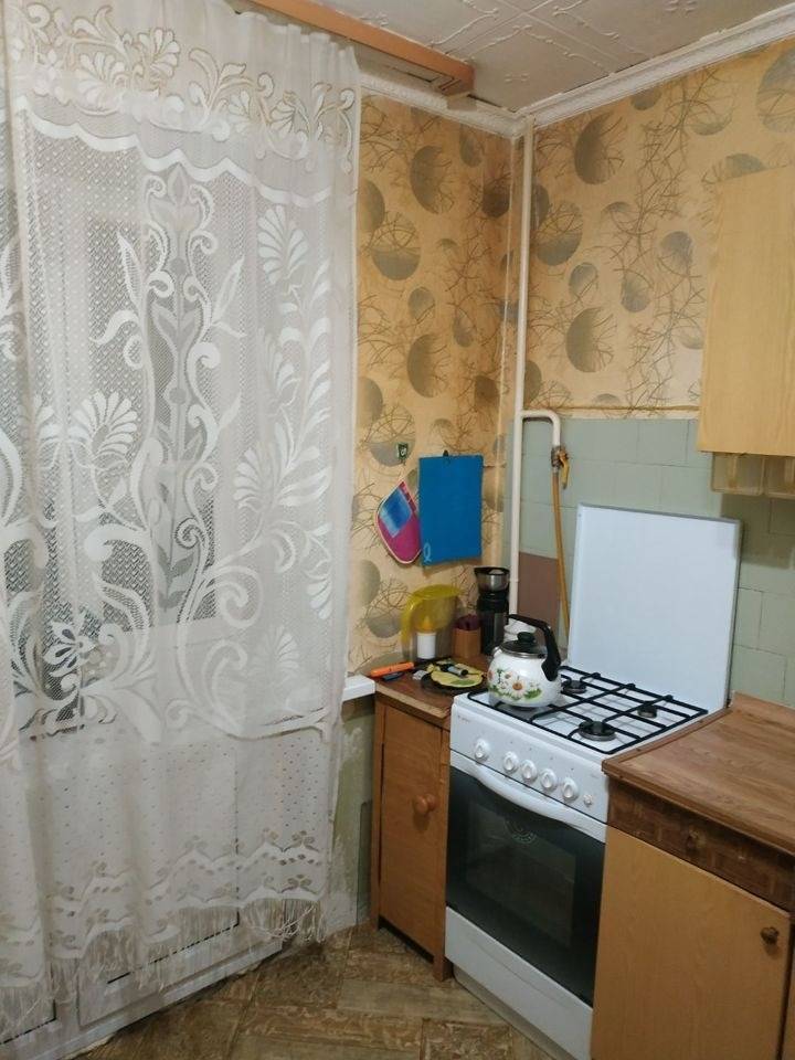 1096947-2