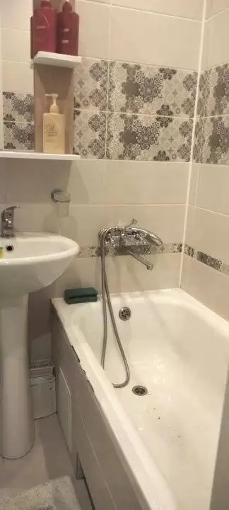 66830d0d188f6fde18003658-2