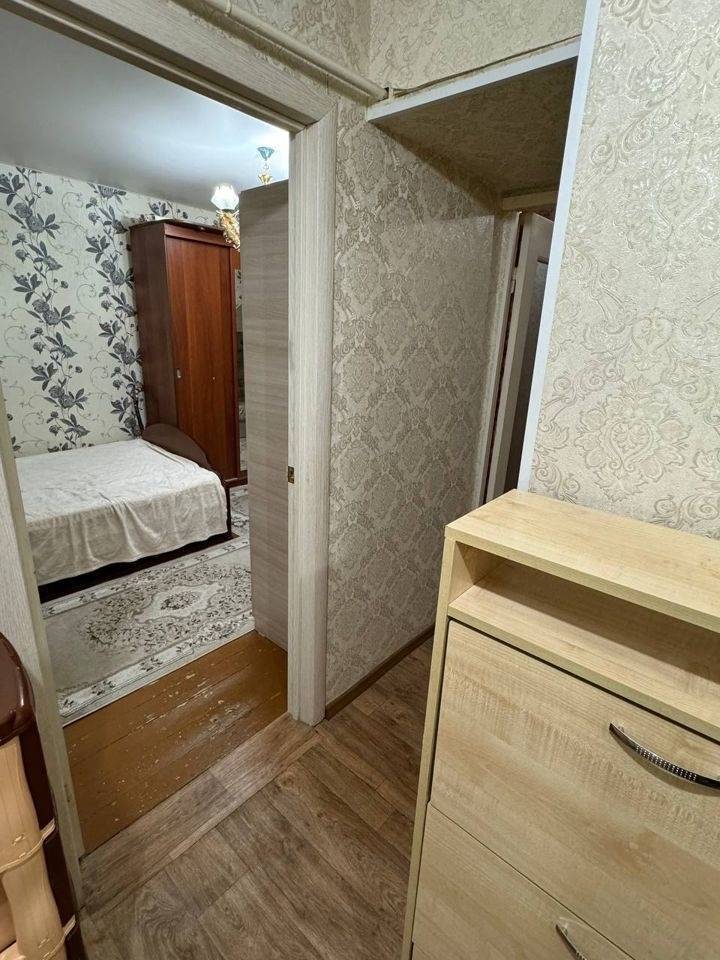 1693689-6
