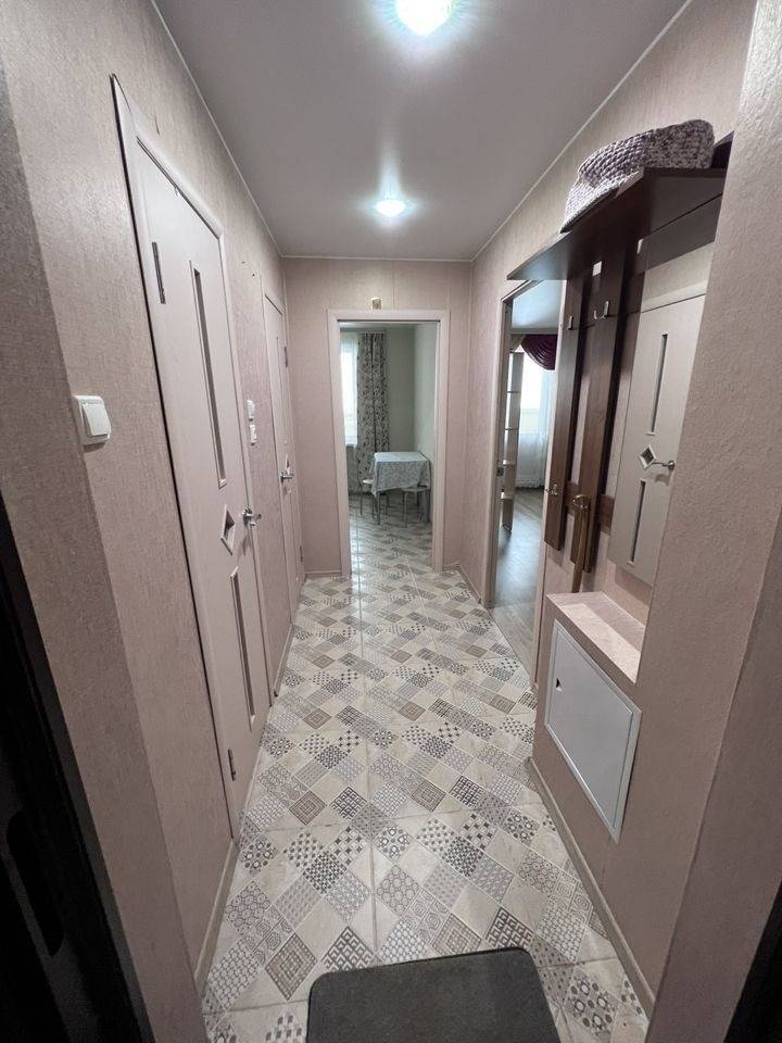 1838560-9