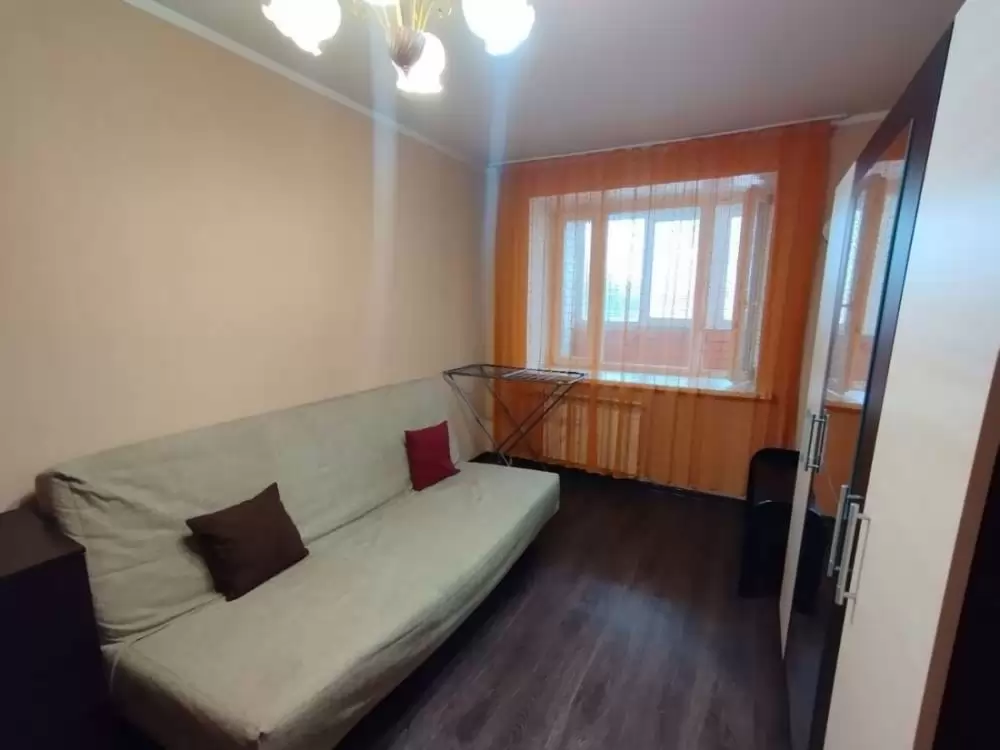 1839823-4
