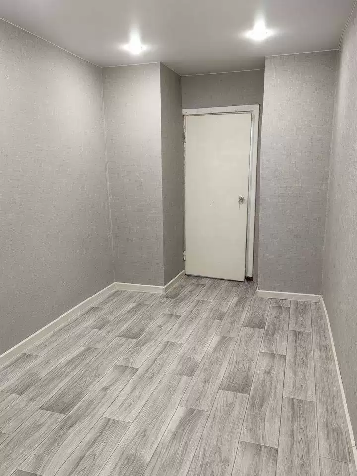 3946293-6