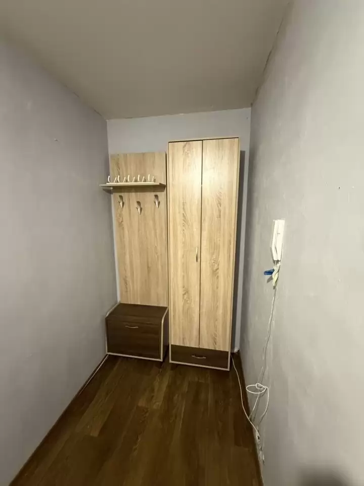 4442836-4