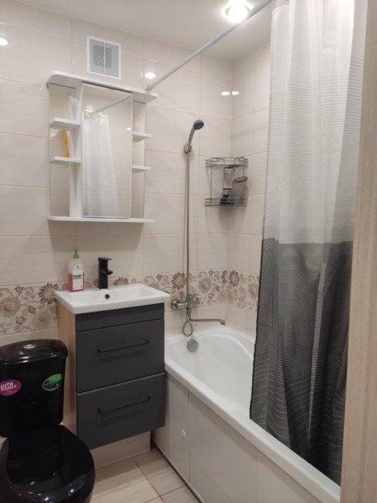 67f786728f50dc2877013898-2