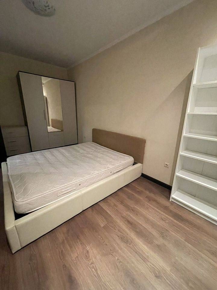 2982472-4