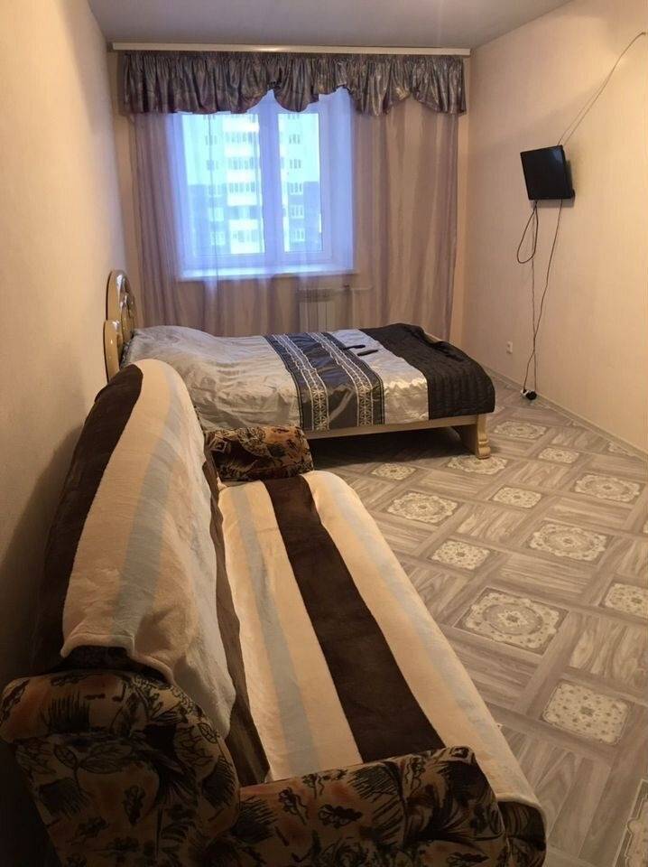 3083075-2