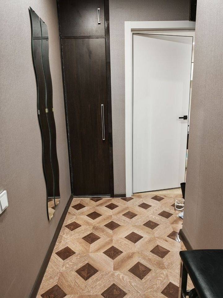 3118311-4