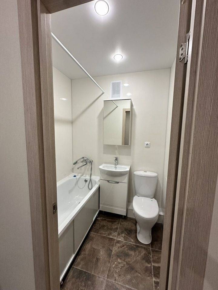 3171527-10
