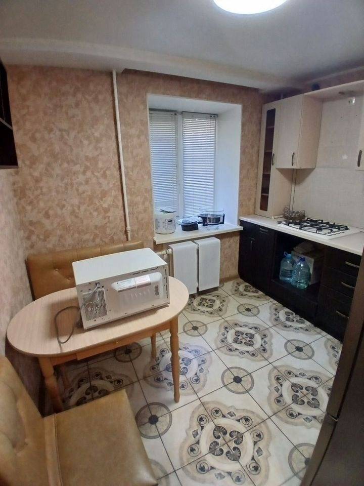 3230294-4